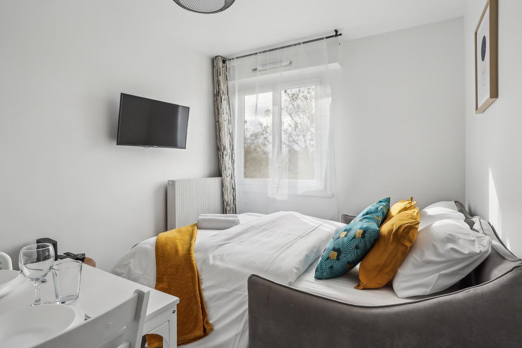 Comfortable Studio Dowtown Corbeil-Essonnes Exterior photo